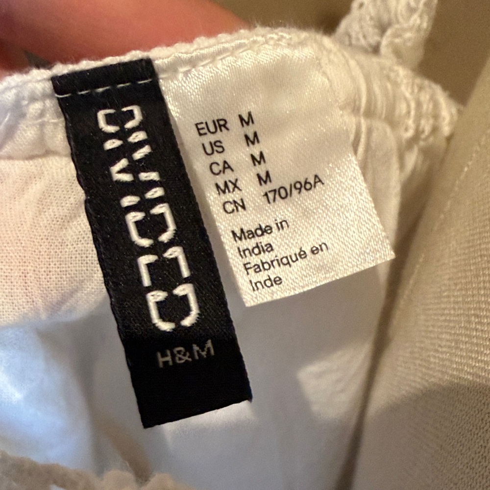 H&M White Lace-Trim Button Front Camisole - Picture 2 of 10